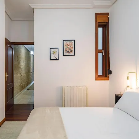 Con Encanto En El Casco Antiguo By Cabana Rentals * Vigo