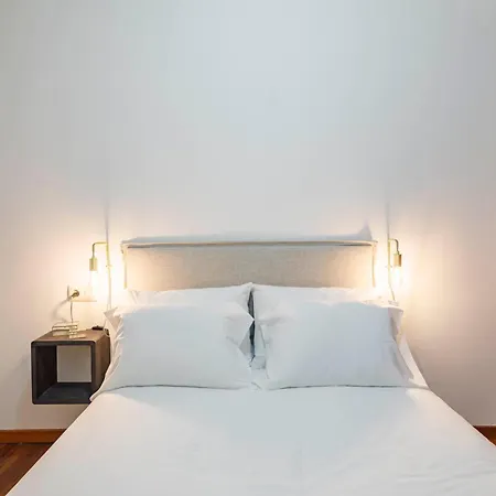 Con Encanto En El Casco Antiguo By Cabana Rentals * Vigo