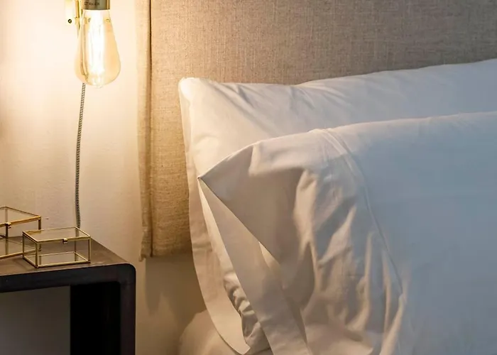 Con Encanto En El Casco Antiguo By Vigo