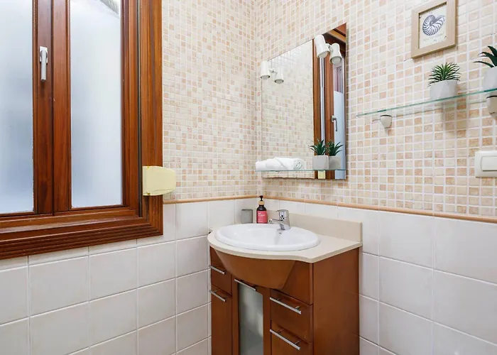 Apartment Con Encanto En El Casco Antiguo By *